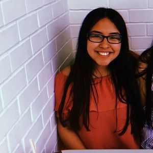 Meet your Posher, Valeria